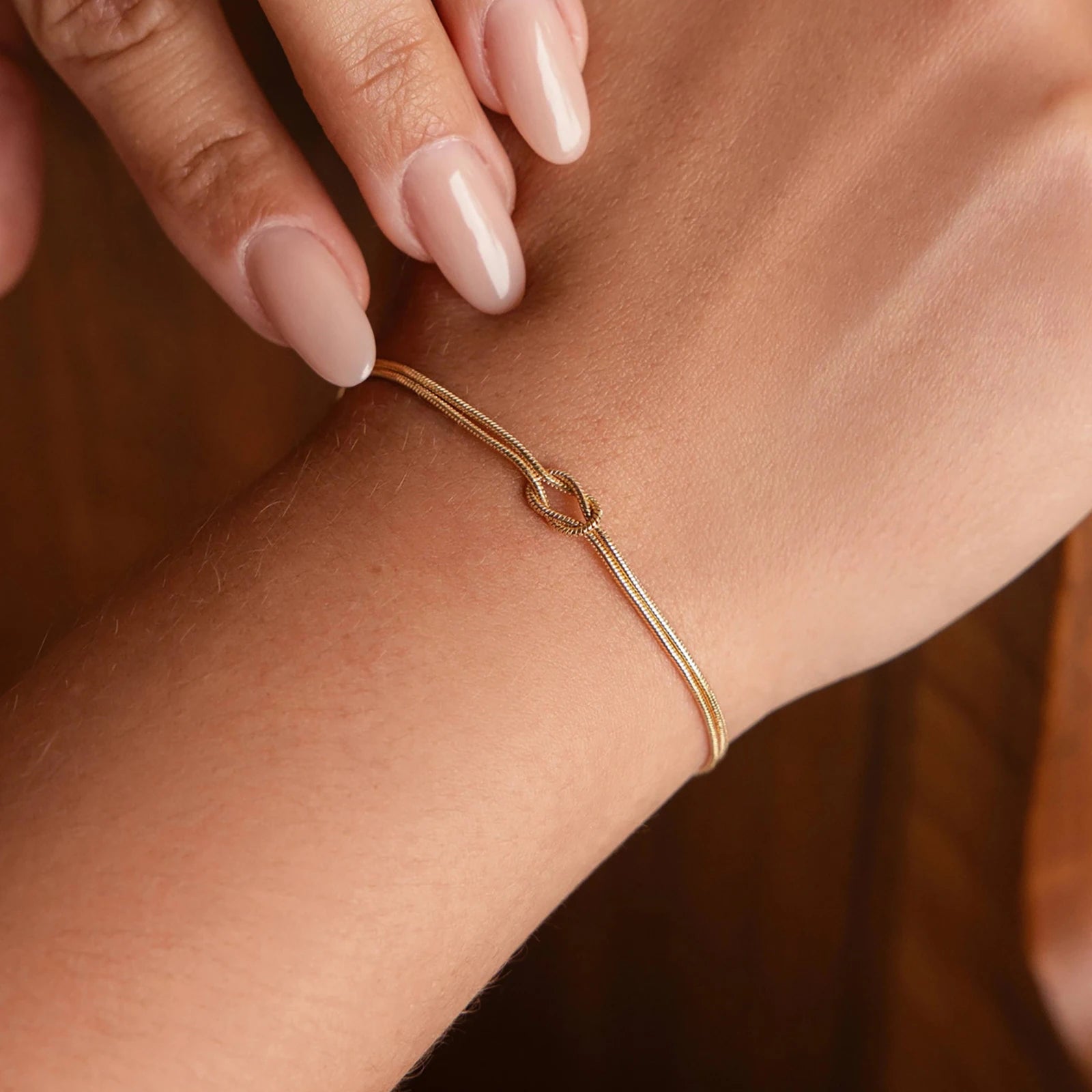 Skyrim Double Snake Chain Love Knot Bracelet