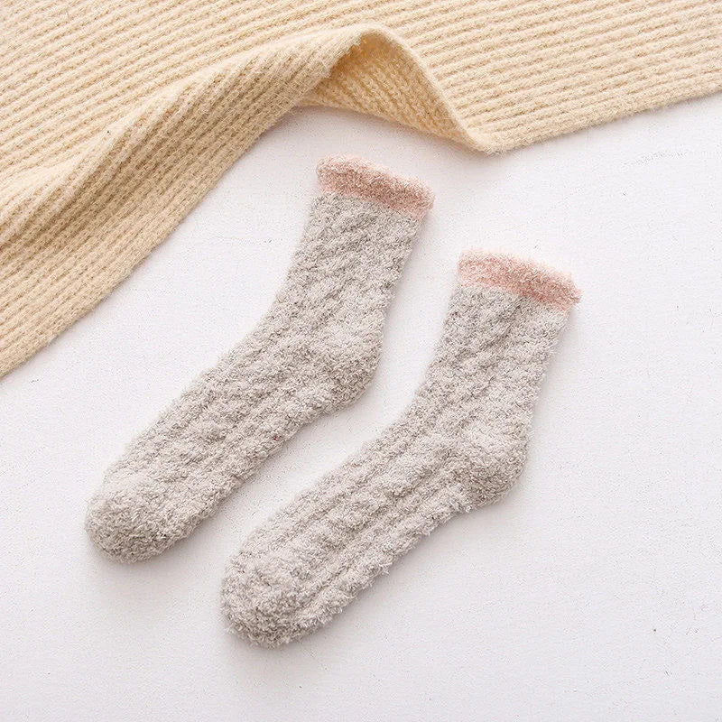 Cozy Cat Claw Coral Velvet Socks for Autumn & Winter
