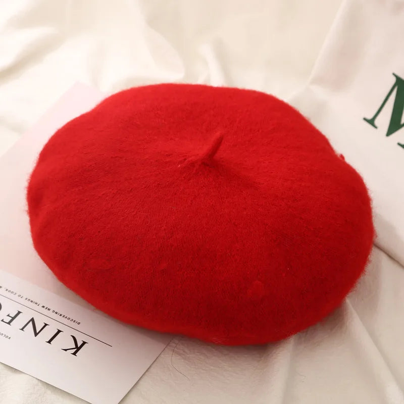 Elegant Women’s Wool Beret - French Artist-Style Winter Beanie Hat