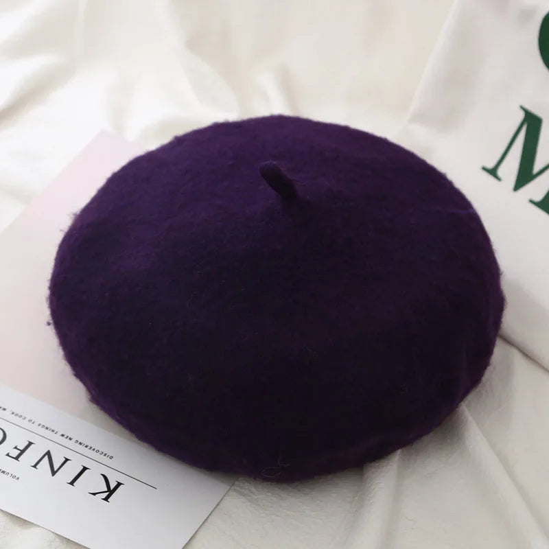 Elegant Women’s Wool Beret - French Artist-Style Winter Beanie Hat