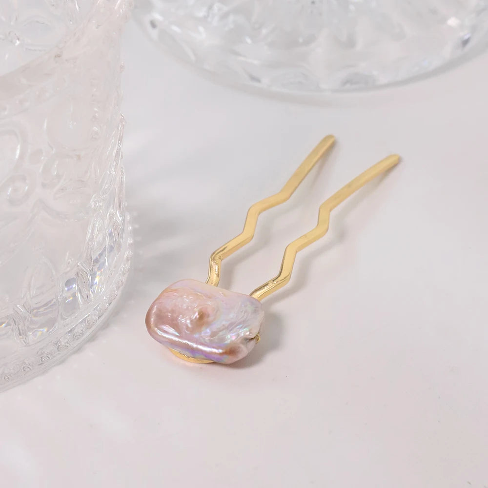 Elegant Flamenco Comb with Freshwater Pearls Hair Clip
