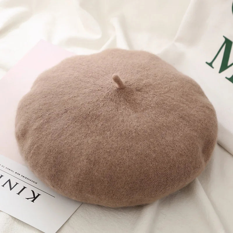Elegant Women’s Wool Beret - French Artist-Style Winter Beanie Hat