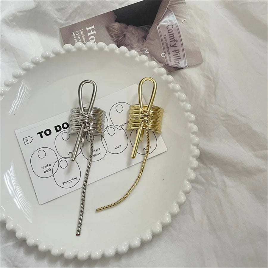 Chic Retro Metal Knot Low Ponytail Holder
