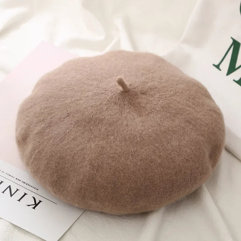 Elegant Women’s Wool Beret - French Artist-Style Winter Beanie Hat