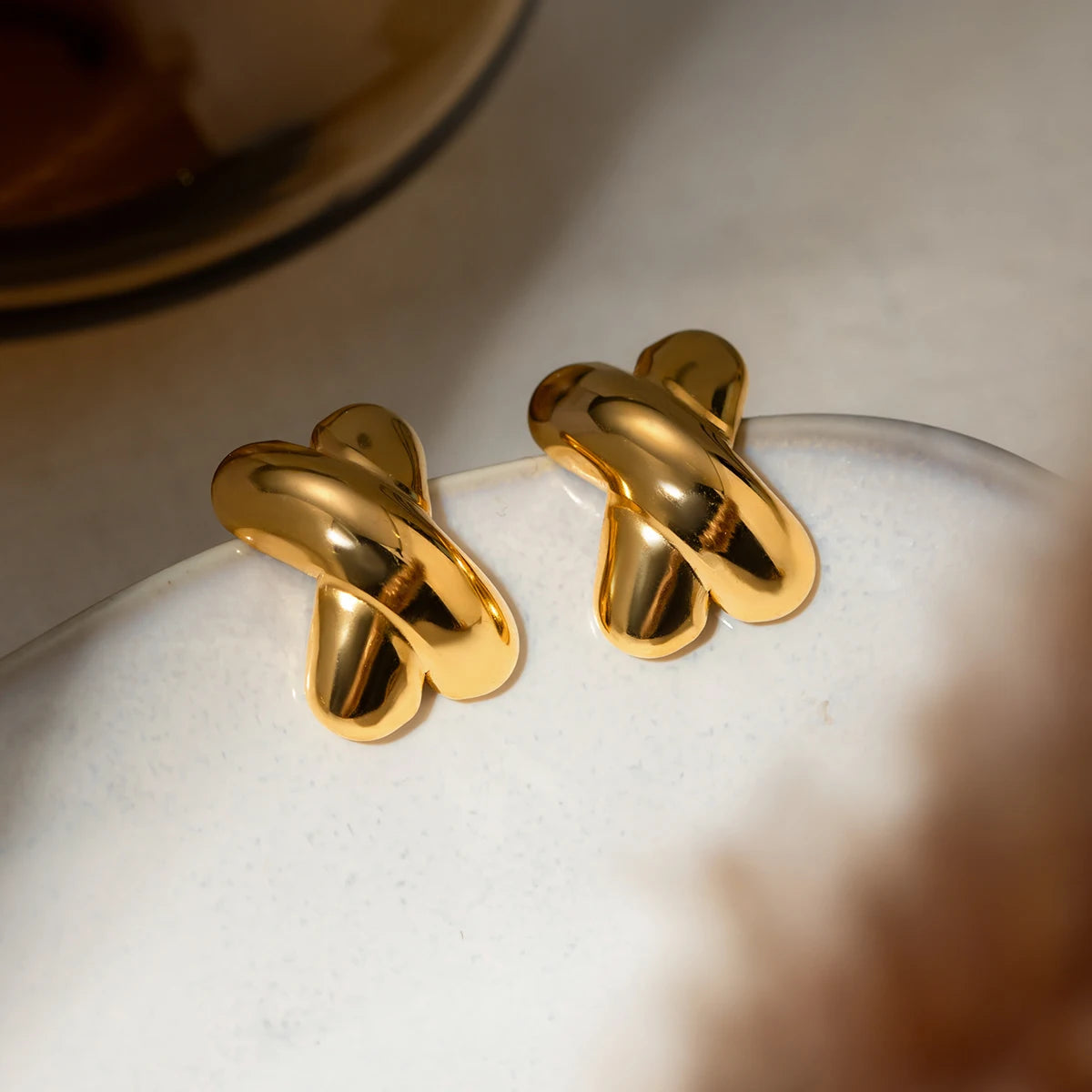 Classical Vintage Golden X-Shaped Stud Earrings