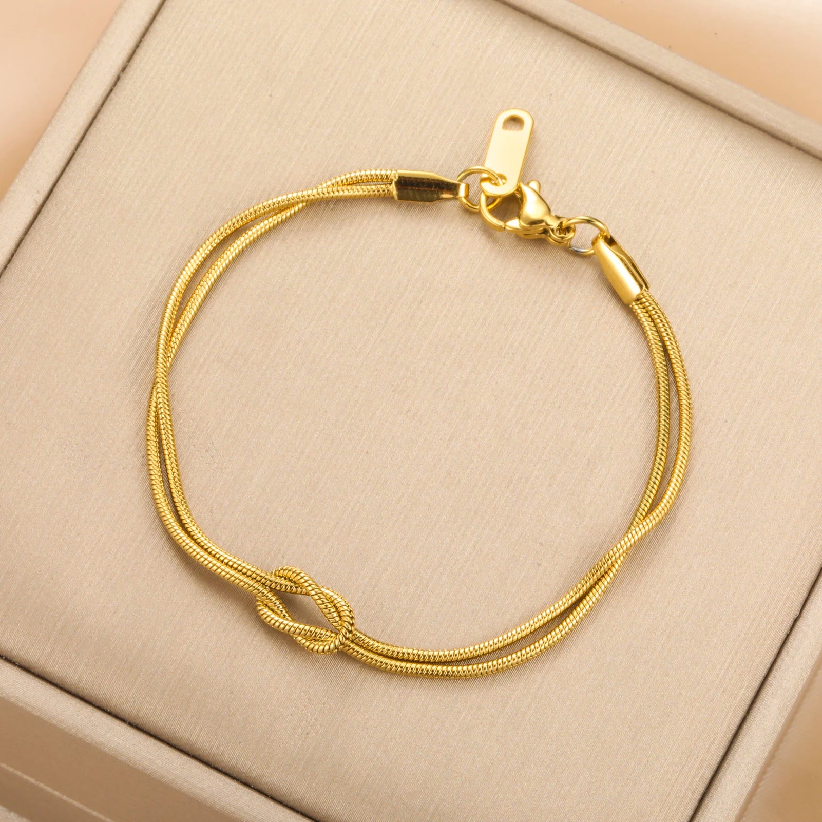 Skyrim Double Snake Chain Love Knot Bracelet