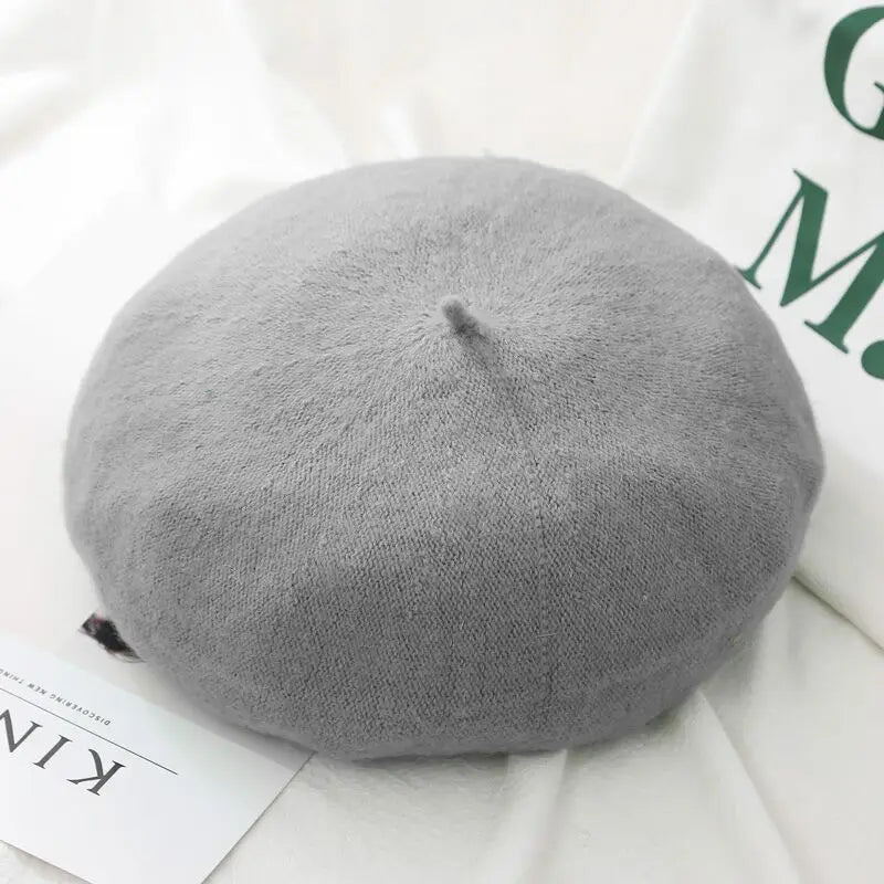 Elegant Women’s Wool Beret - French Artist-Style Winter Beanie Hat