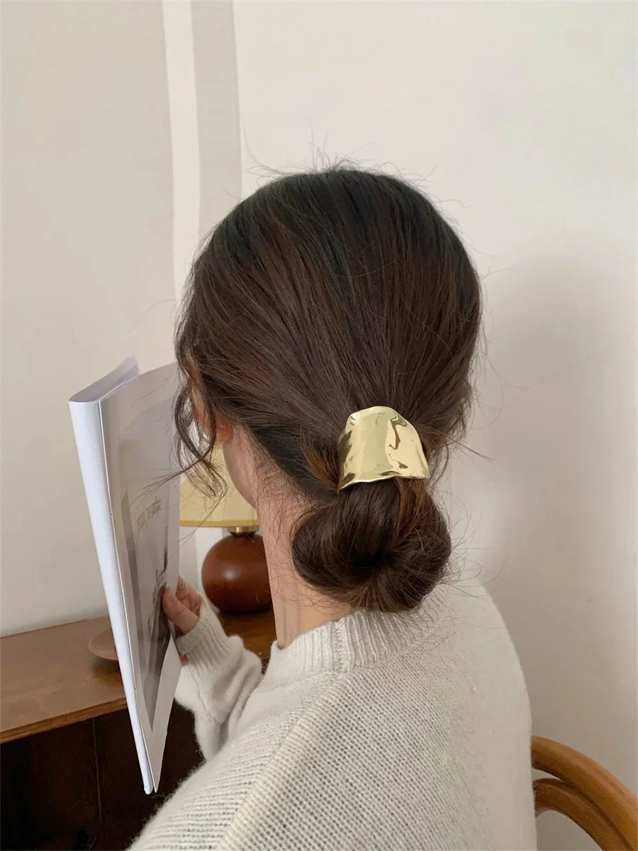 Chic Retro Metal Knot Low Ponytail Holder