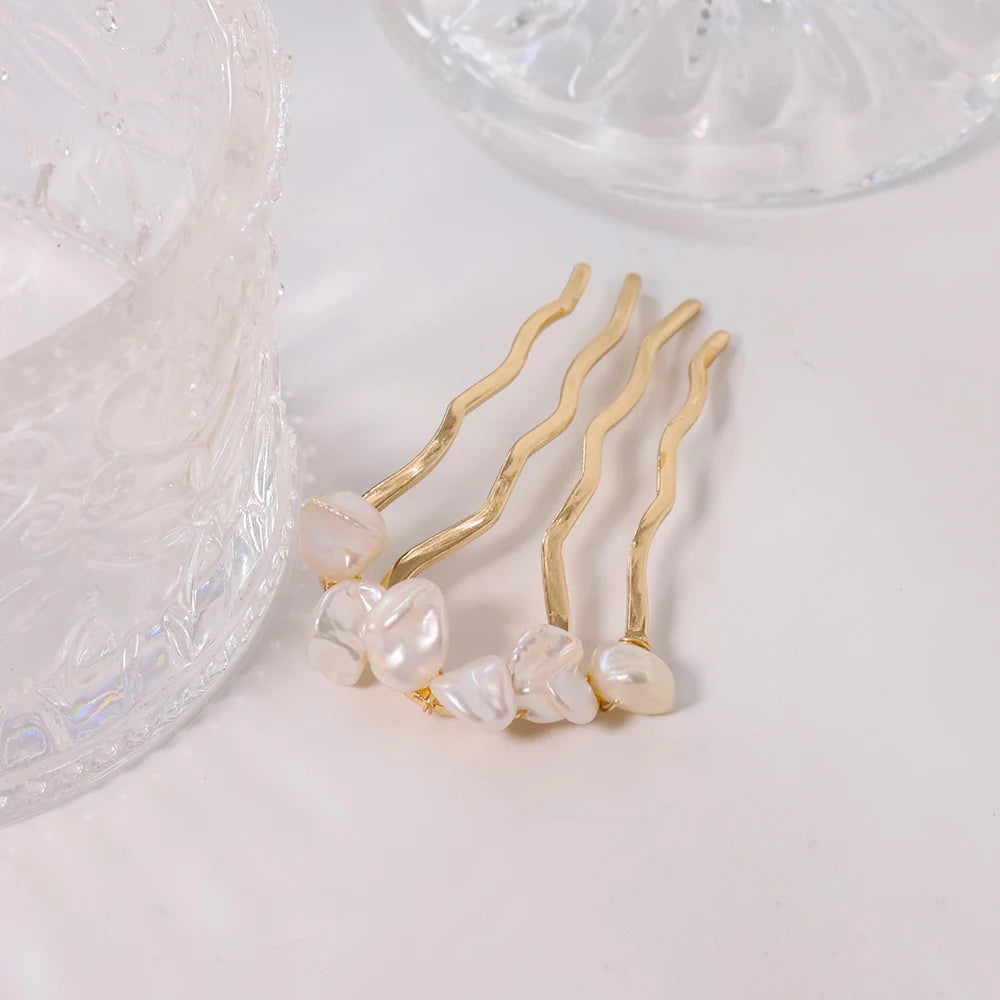 Elegant Flamenco Comb with Freshwater Pearls Hair Clip