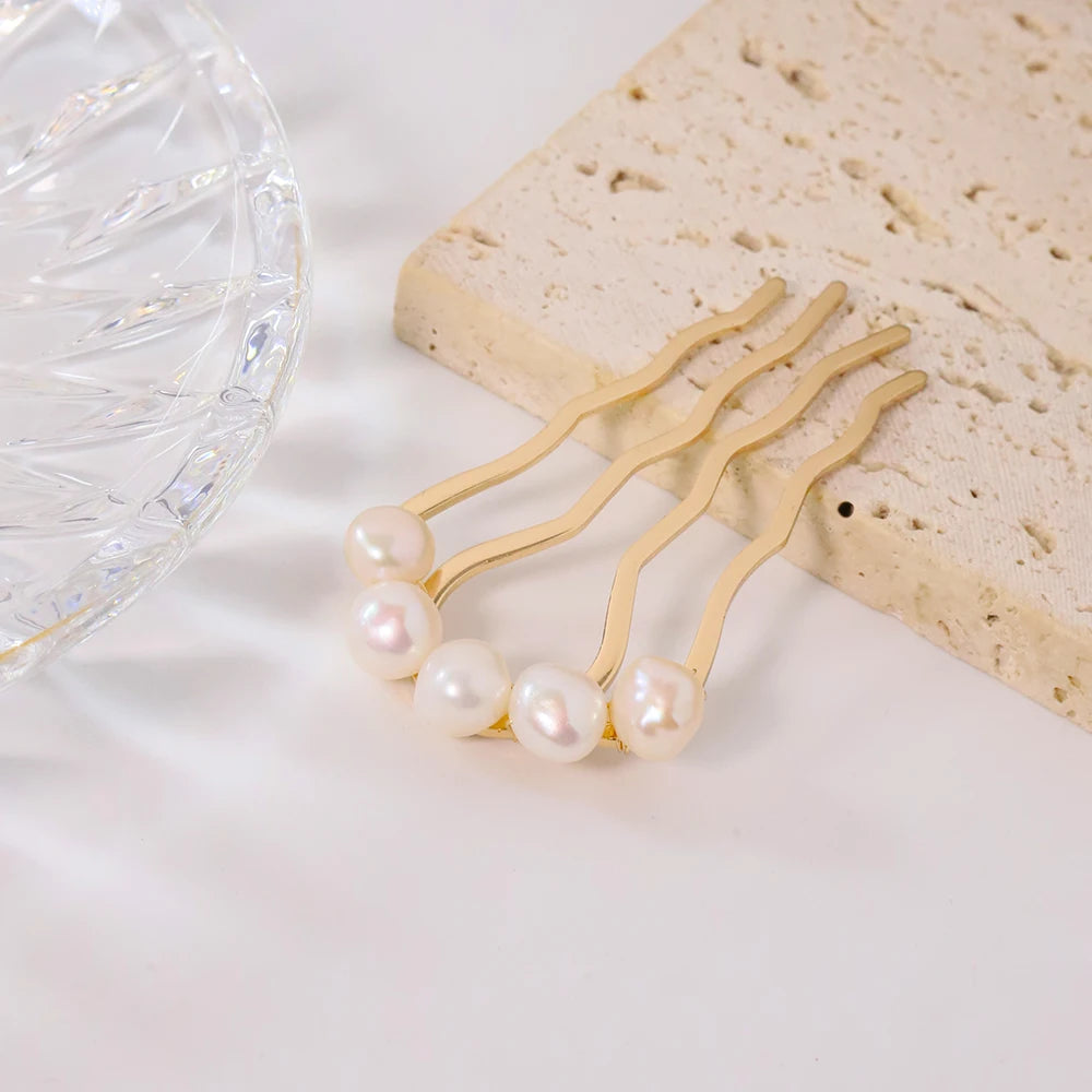 Elegant Flamenco Comb with Freshwater Pearls Hair Clip