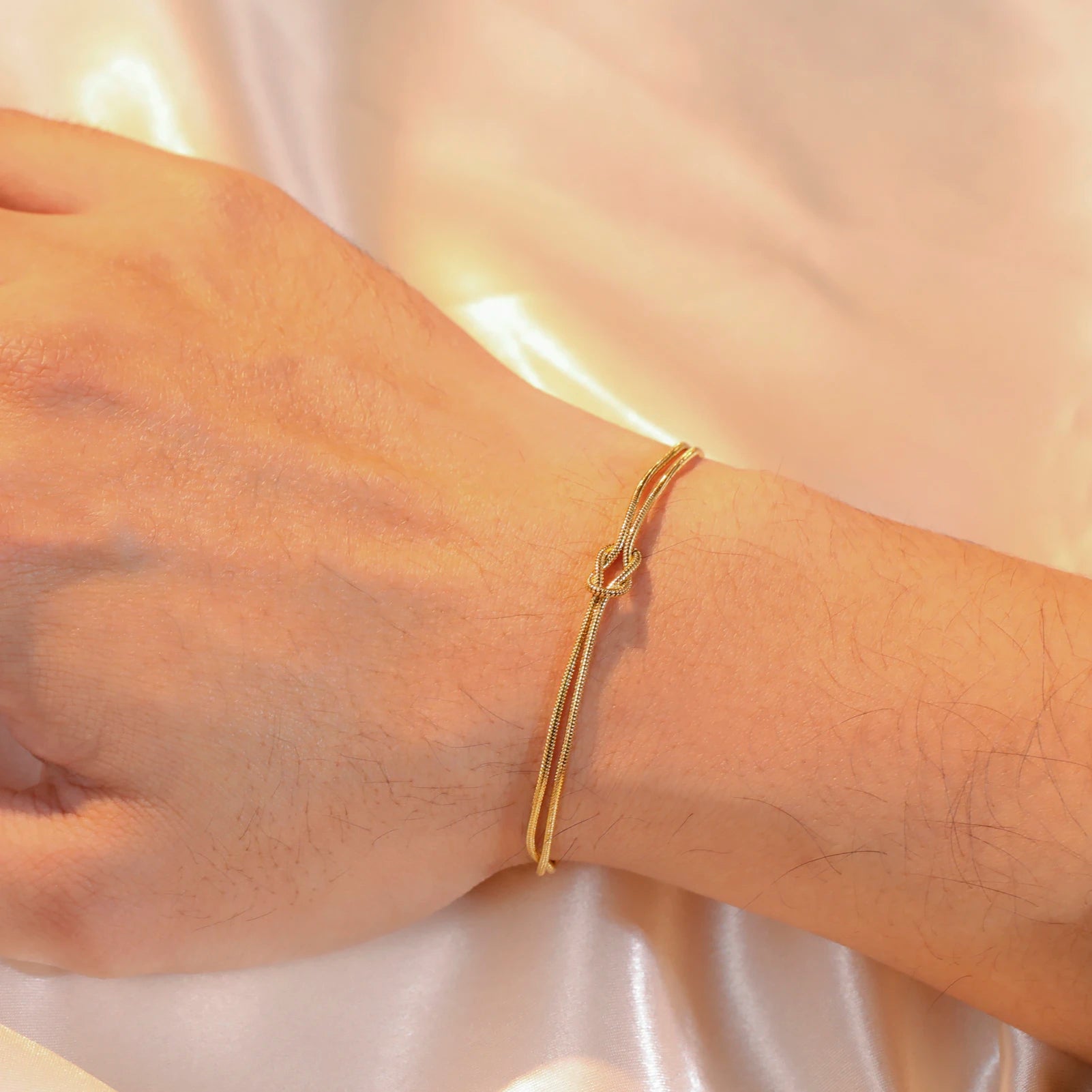 Skyrim Double Snake Chain Love Knot Bracelet