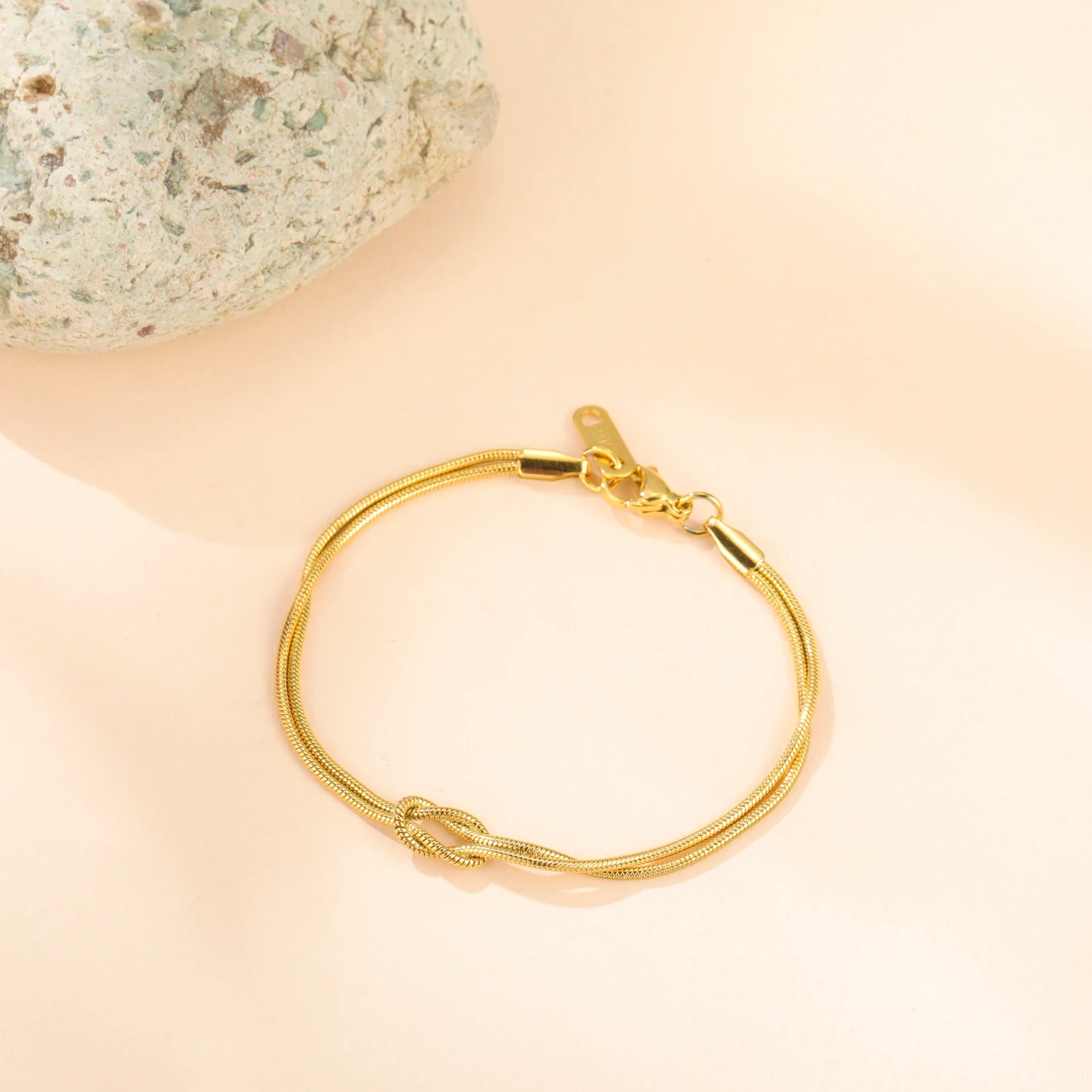 Skyrim Double Snake Chain Love Knot Bracelet
