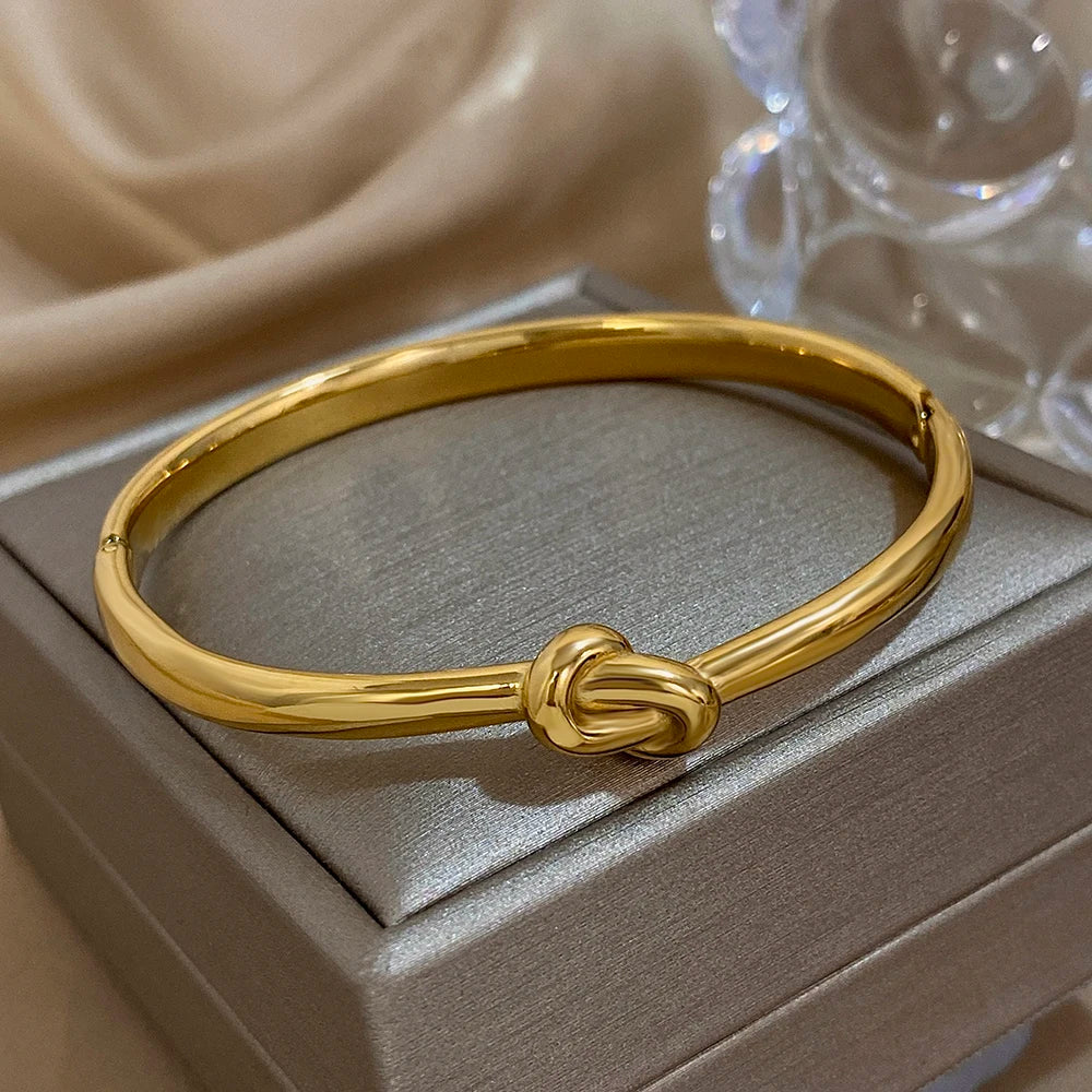 Elysian Knot Cuff Bracelet in Gold