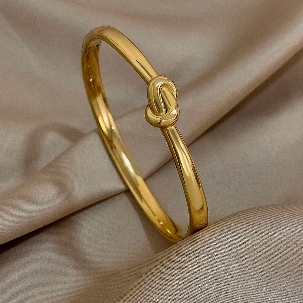 Elysian Knot Cuff Bracelet in Gold