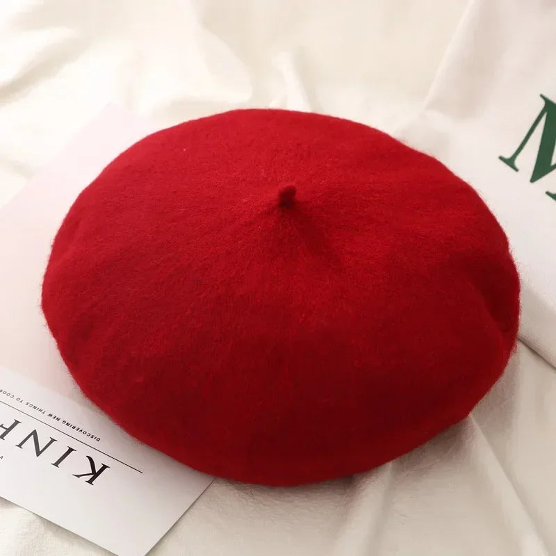 Elegant Women’s Wool Beret - French Artist-Style Winter Beanie Hat