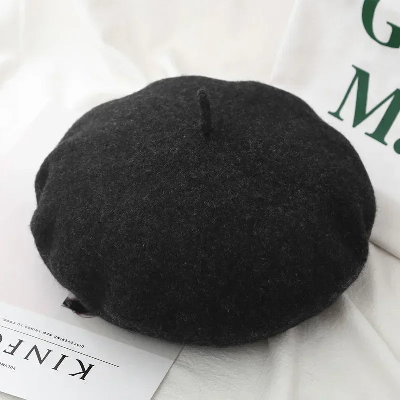 Elegant Women’s Wool Beret - French Artist-Style Winter Beanie Hat
