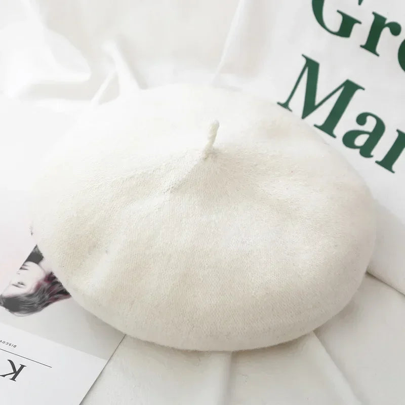 Elegant Women’s Wool Beret - French Artist-Style Winter Beanie Hat