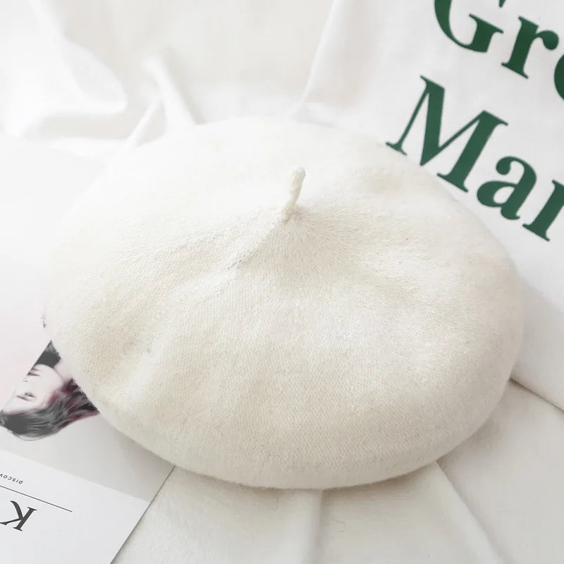 Elegant Women’s Wool Beret - French Artist-Style Winter Beanie Hat