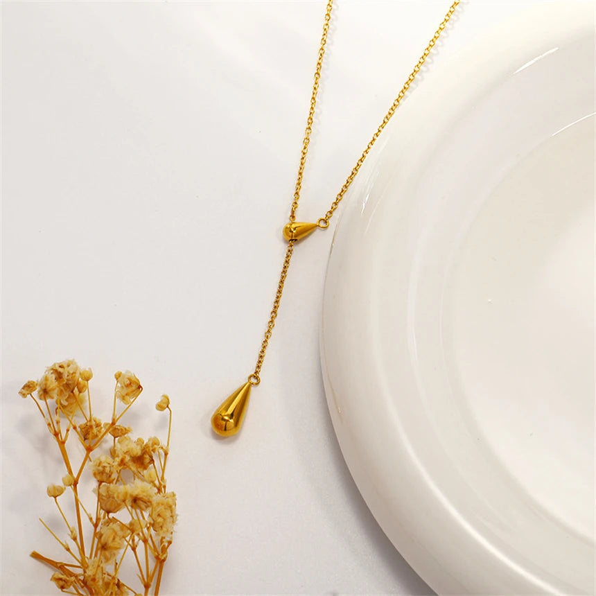 Vintage Elegance Water Droplet Tassel Necklace