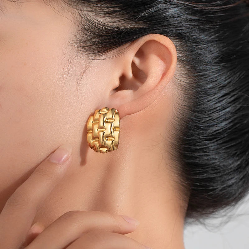 Geometric Pleated Stud Earring Set