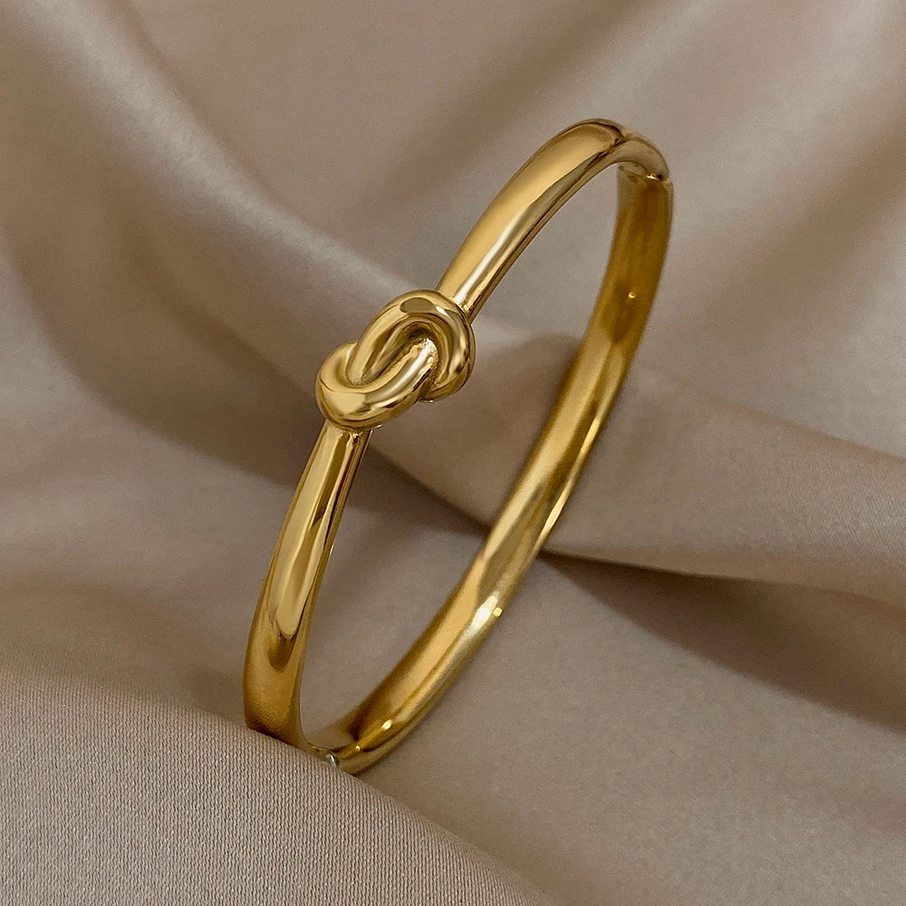 Elysian Knot Cuff Bracelet in Gold