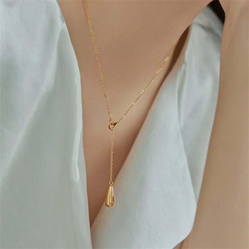 Vintage Elegance Water Droplet Tassel Necklace