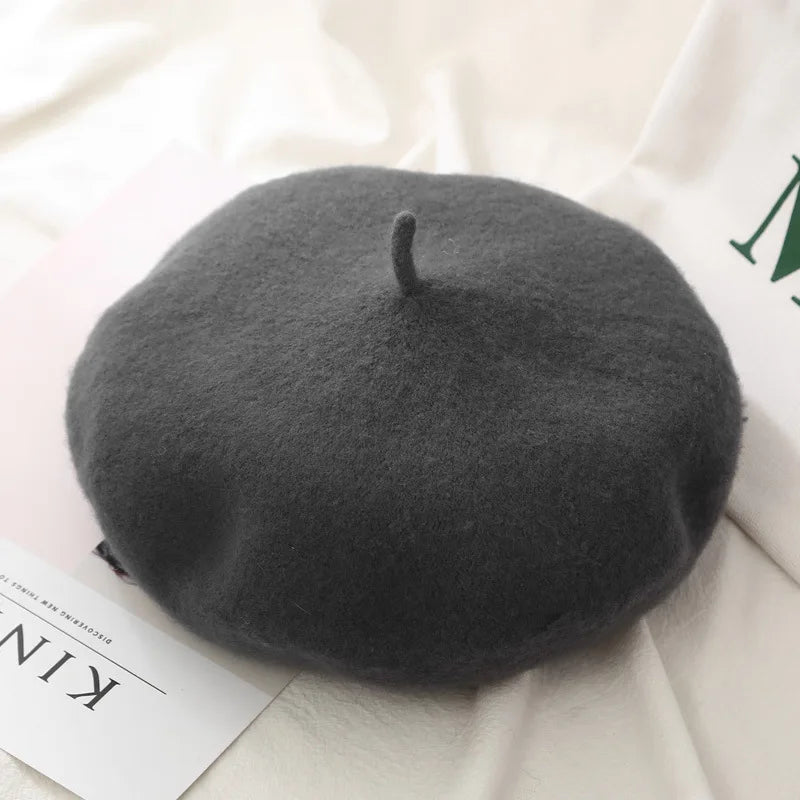 Elegant Women’s Wool Beret - French Artist-Style Winter Beanie Hat