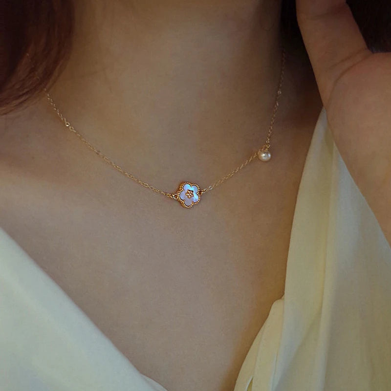 Delicate White Shell Flower Pearl Tassel Pendant