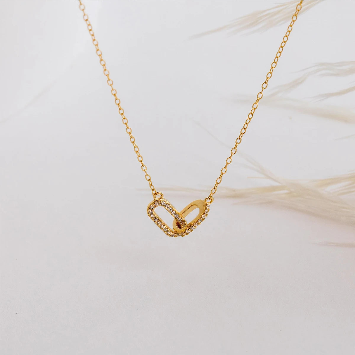 Sparkling Rhinestone Double Circle Pendant Necklace